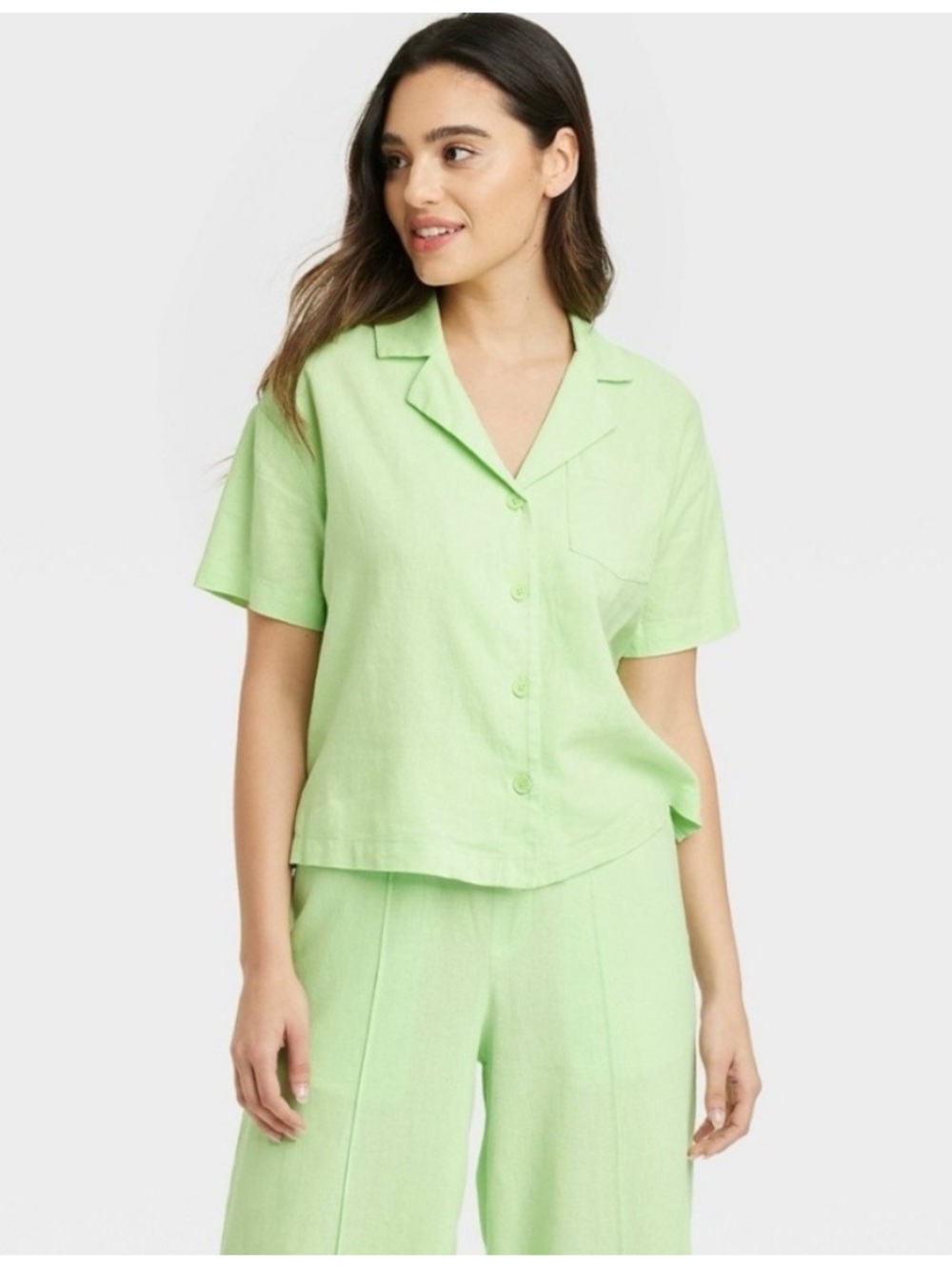 A New Day | Short-Sleeve Button Front Top in Light Green